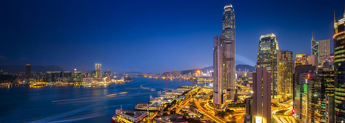 勇攀高峰，无所畏惧！